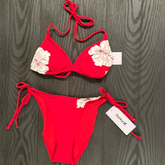Hurley Bikini - New 🌴🌴🏖🏖 - Picture 3 of 9